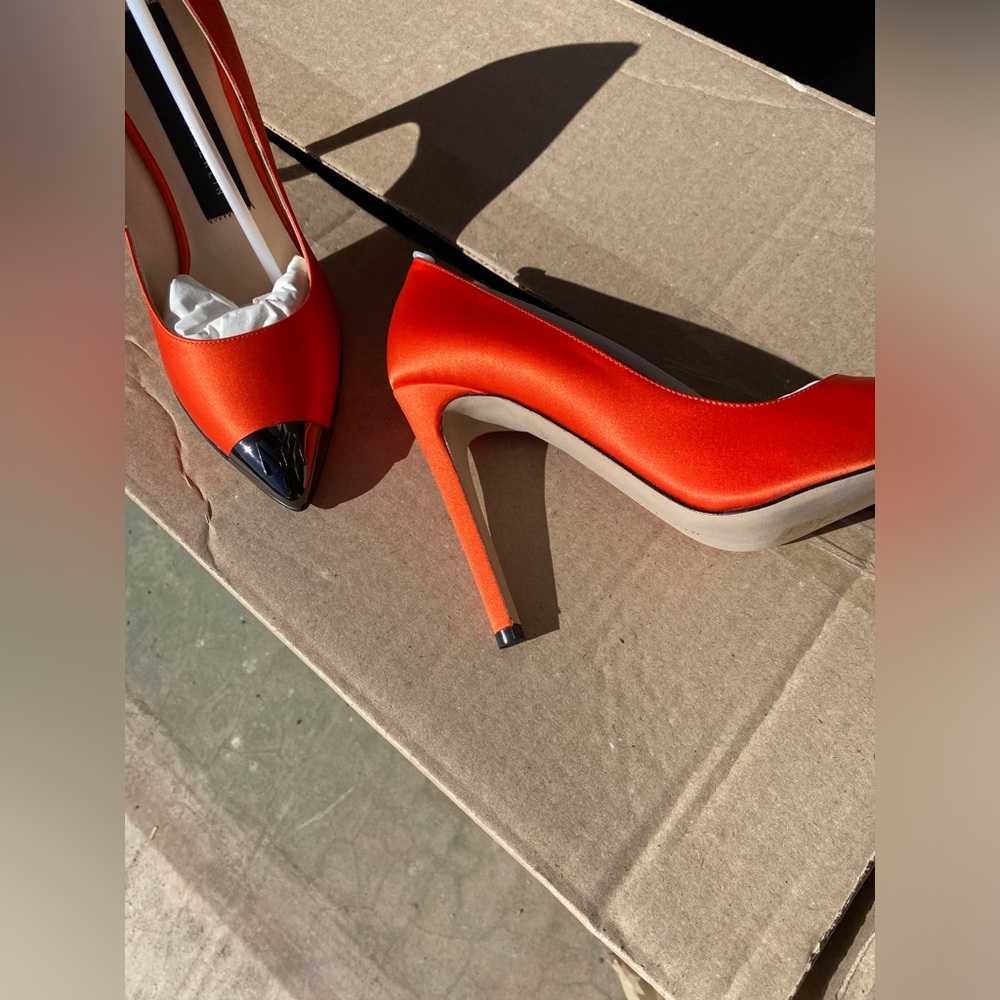 Marcell Von Berlin - Orange High Heel Shoes - Picture 2 of 3